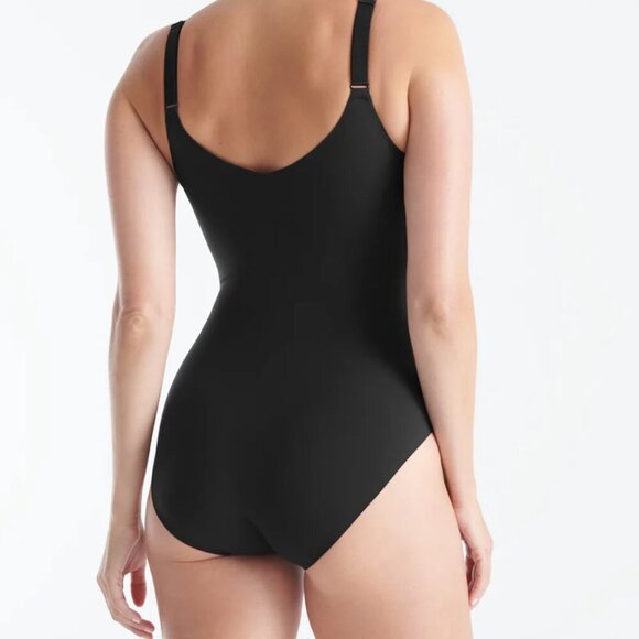 Knix LuxeLift Bodysuit- Wireless Built In Support Body Hugging Bodysuit- XXXL - Picture 11 of 15